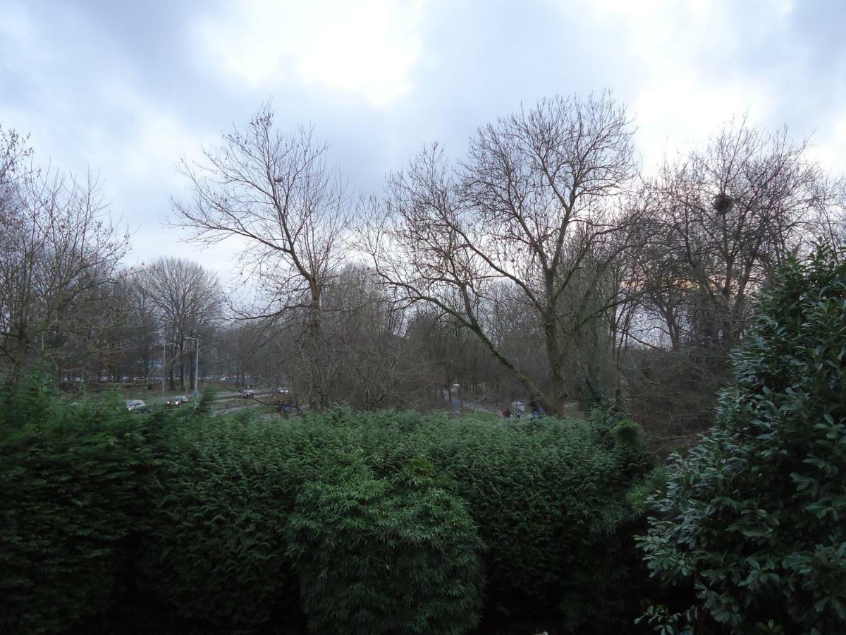 B&B Sloterpark Amsterdam Bagian luar foto